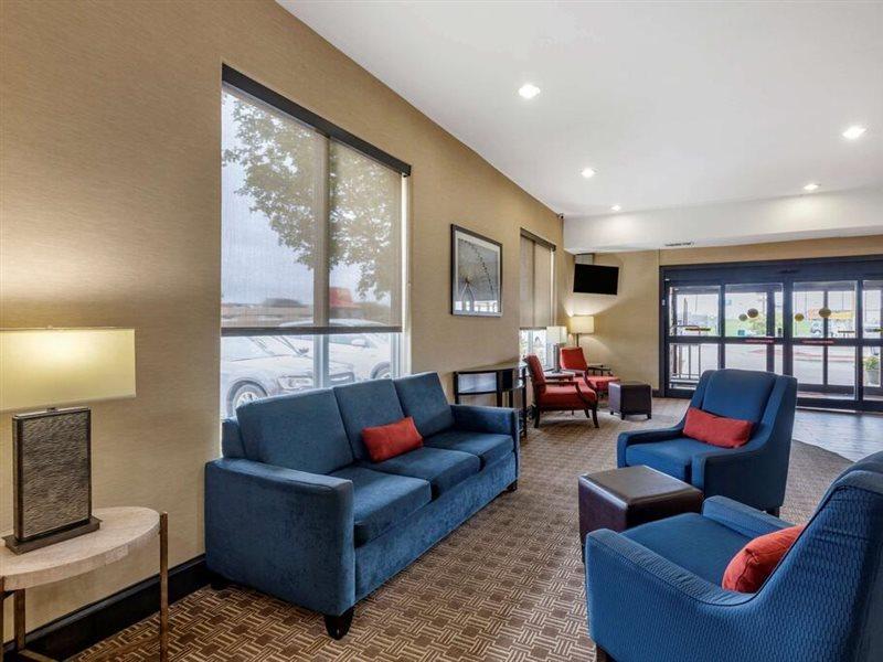 Comfort Suites West Dallas - Cockrell Hill מראה חיצוני תמונה