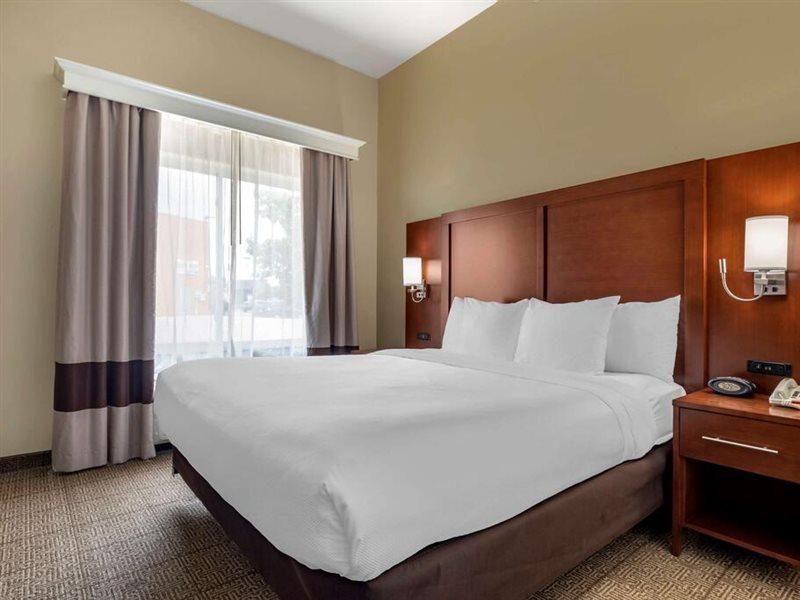 Comfort Suites West Dallas - Cockrell Hill מראה חיצוני תמונה