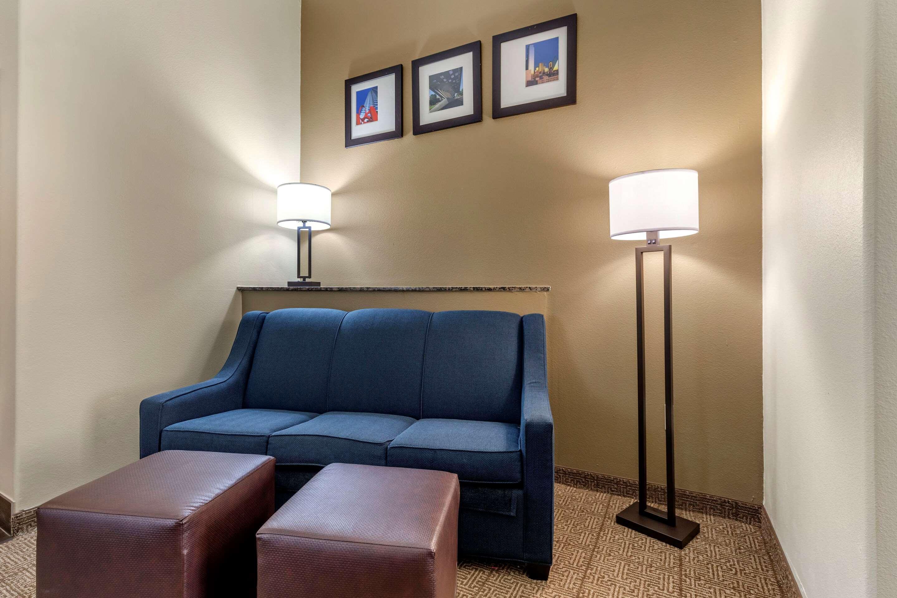 Comfort Suites West Dallas - Cockrell Hill מראה חיצוני תמונה