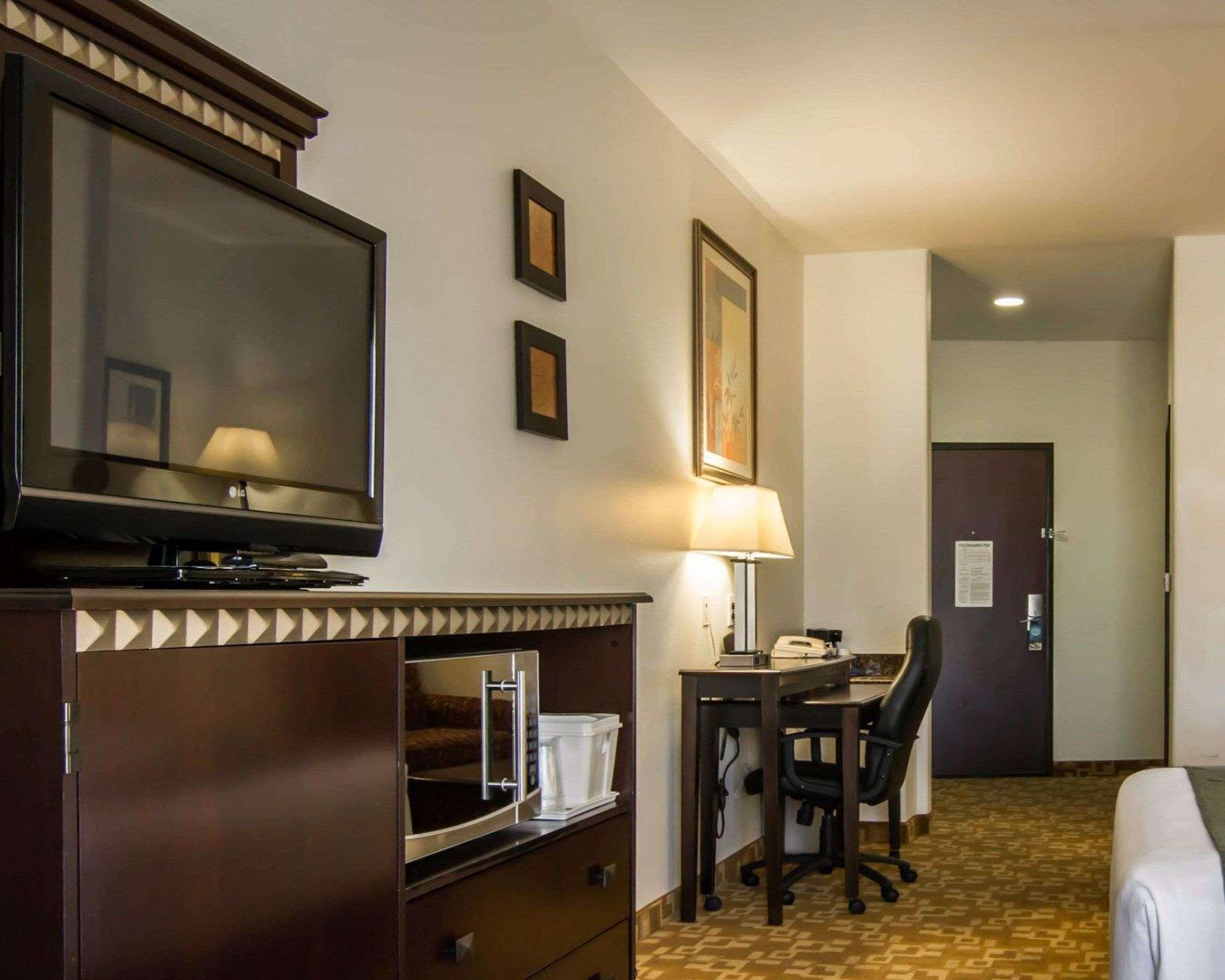 Comfort Suites West Dallas - Cockrell Hill מראה חיצוני תמונה