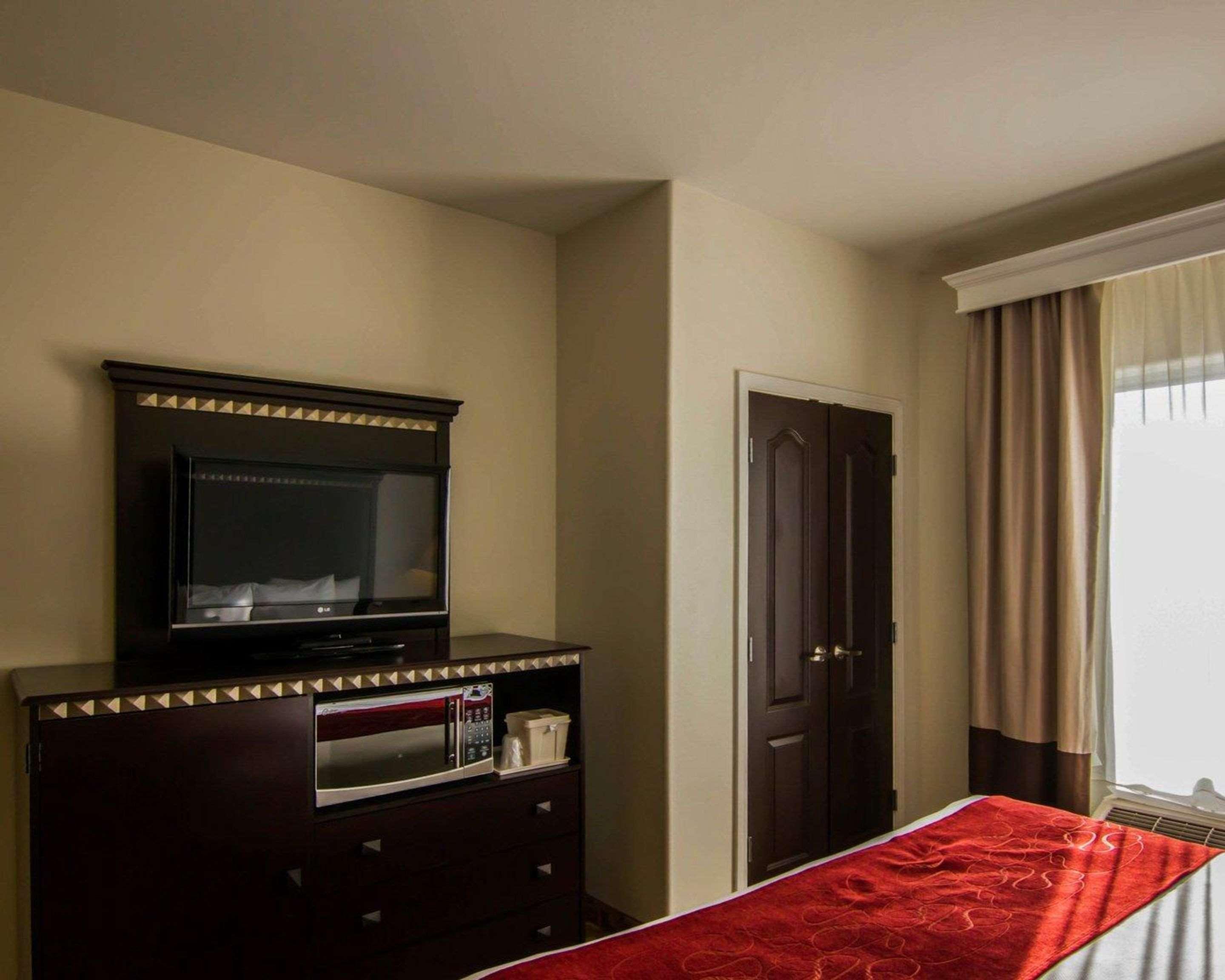 Comfort Suites West Dallas - Cockrell Hill מראה חיצוני תמונה