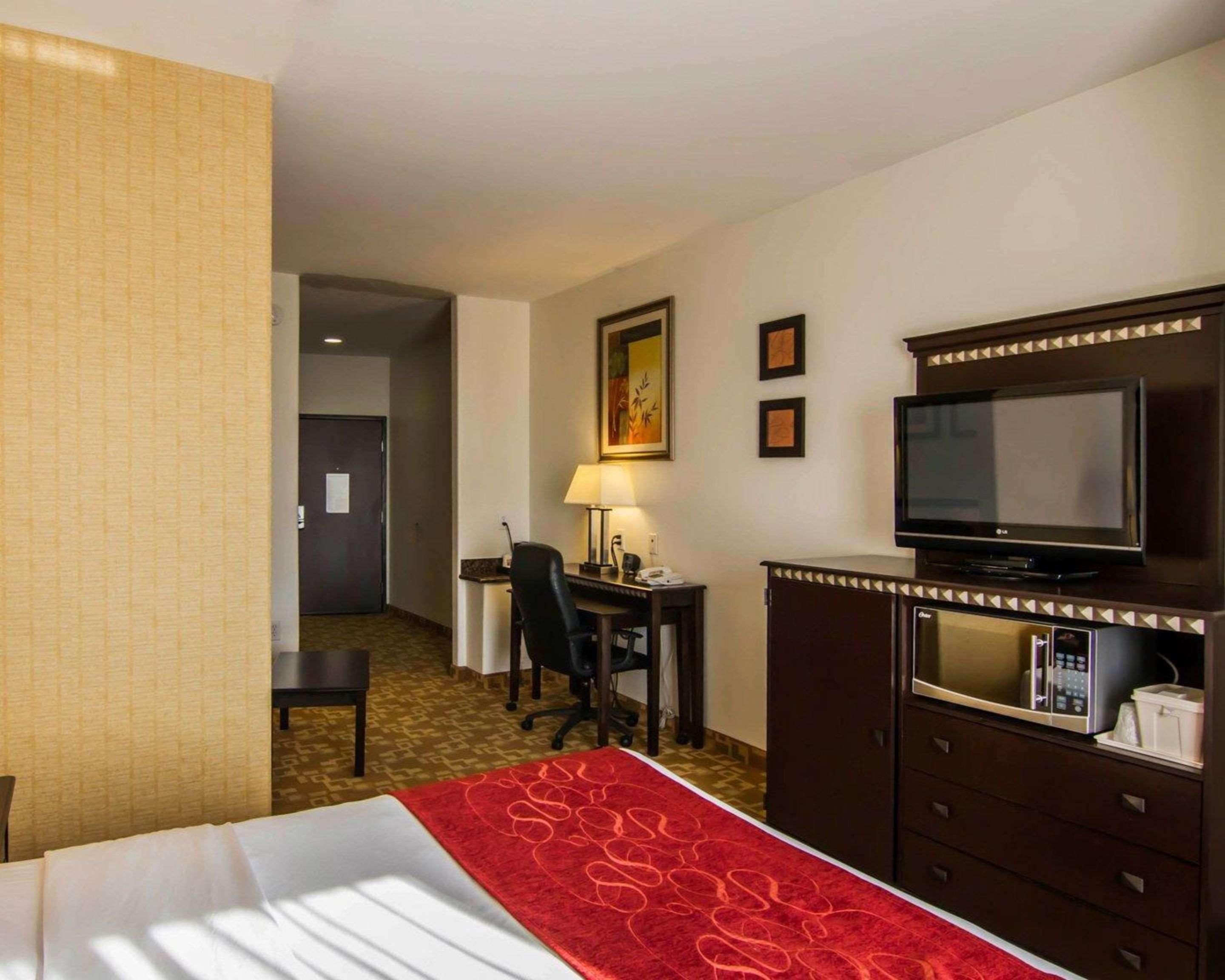 Comfort Suites West Dallas - Cockrell Hill מראה חיצוני תמונה