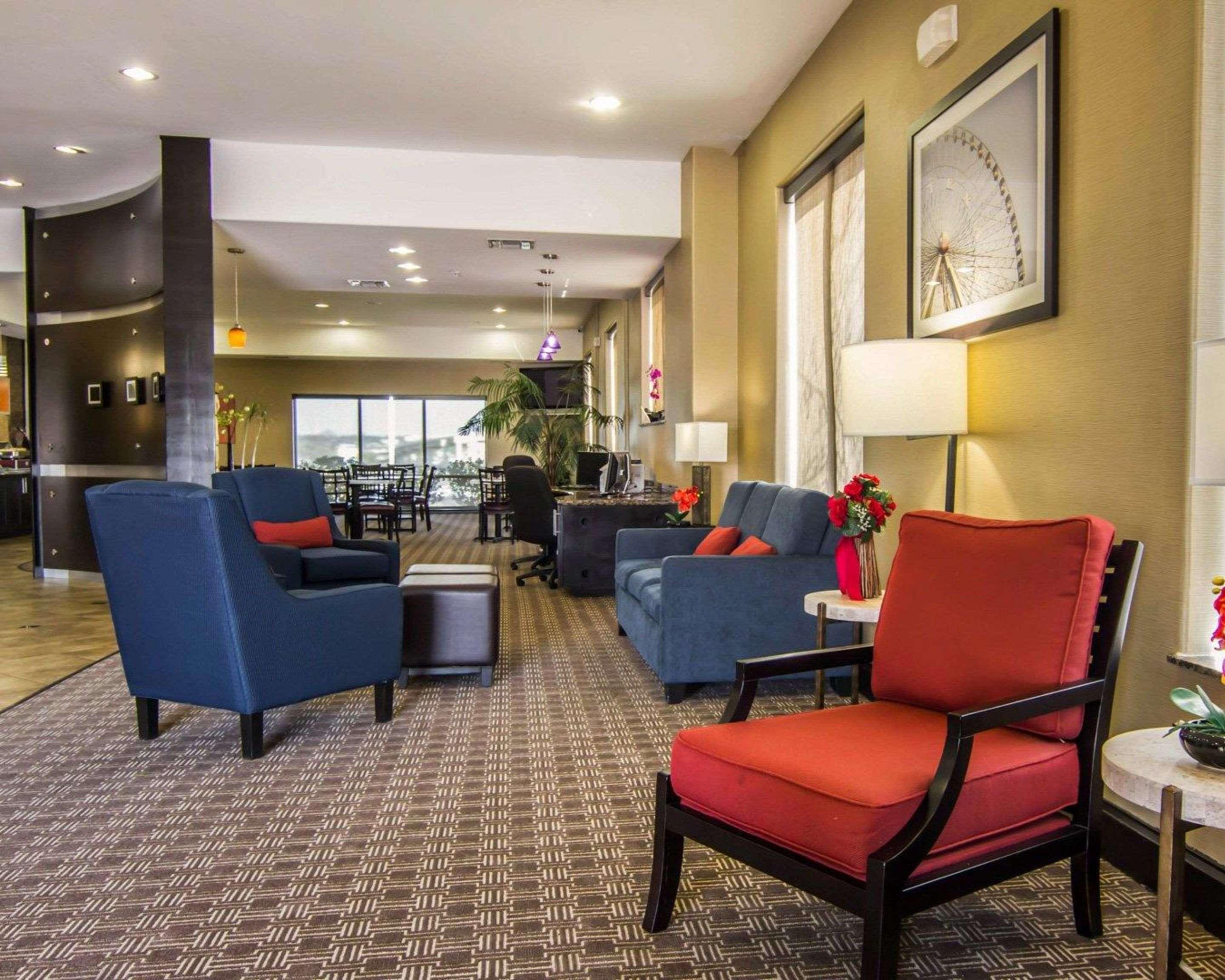 Comfort Suites West Dallas - Cockrell Hill מראה חיצוני תמונה