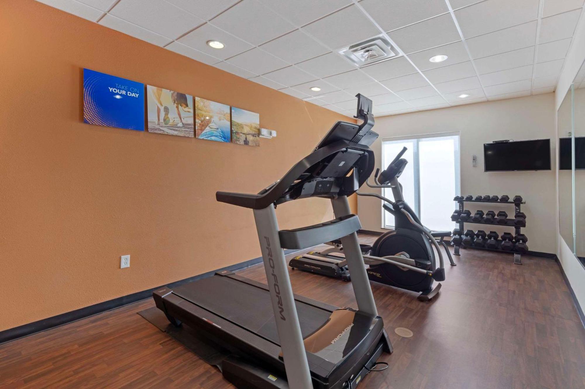 Comfort Suites West Dallas - Cockrell Hill מראה חיצוני תמונה