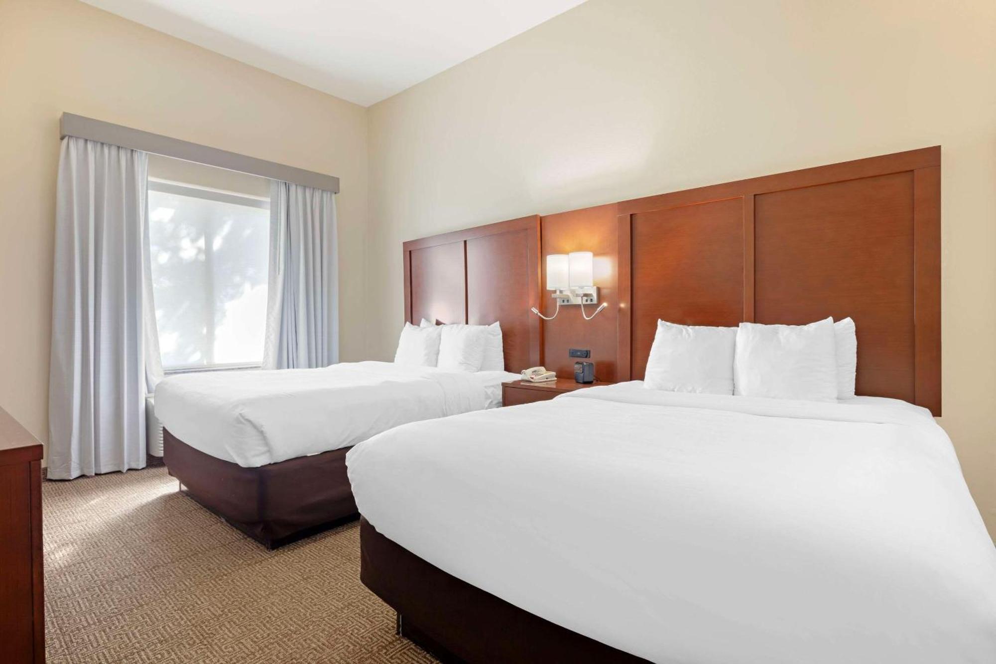 Comfort Suites West Dallas - Cockrell Hill מראה חיצוני תמונה